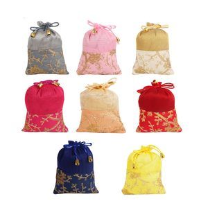 Indian Handcrafted Emboridery Petal Floral Blue Grey Yellow Pink Red Fuchsia >: